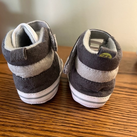 First Steps 3-6m grey/white sneakers - Infant Baby - Picture 3 of 6